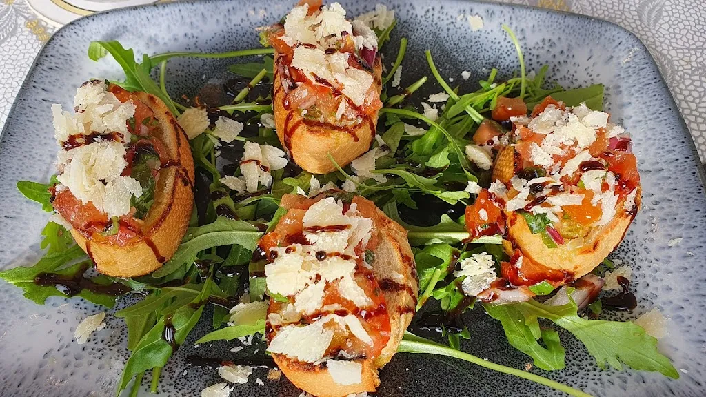 Menu_Restaurant La Montagna_Main_image_7