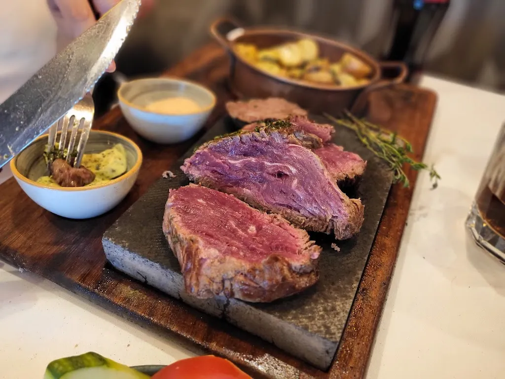 Restaurant La Montagna_Main_slider_image_2