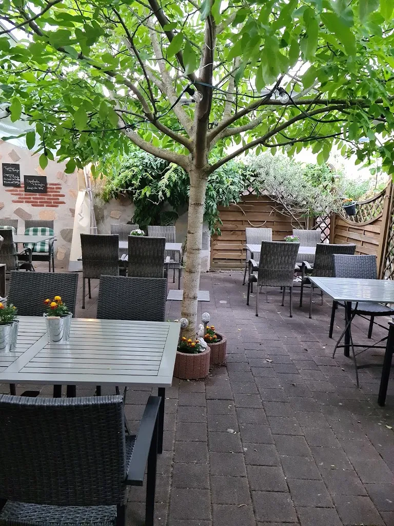 Ristorante Italiano Adria restaurant in Main