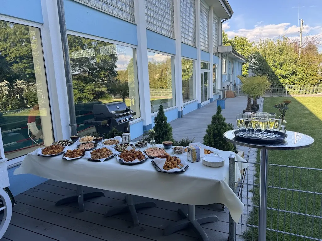 Café im Park_Main_slider_image_1