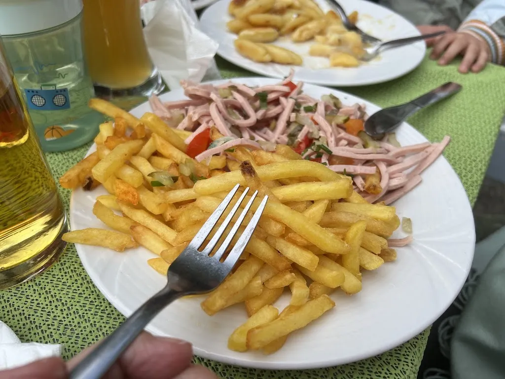 Michael Rausch_Mannheimer Huette_Neckarsteinach_review