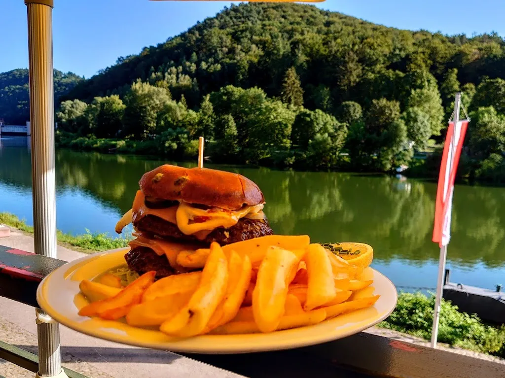 Gasthaus zum Schwanen und Schwanengarten_Neckarsteinach_slider_image_3