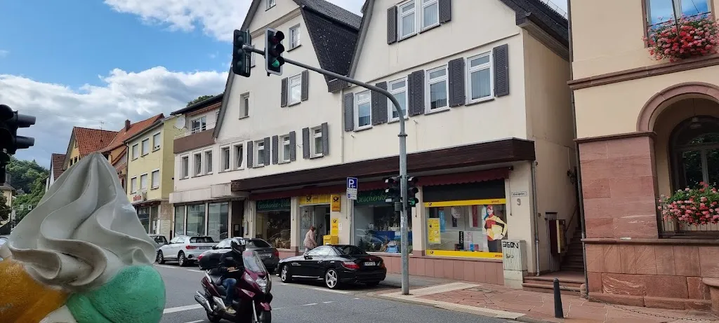 Deutsche Post Filiale 552 restaurant in Neckarsteinach