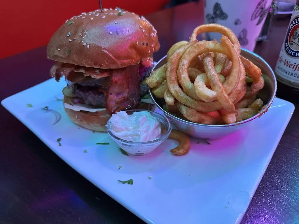 Monkey Diner Mörfelden-Walldorf_Mörfelden-Walldorf_slider_image_2