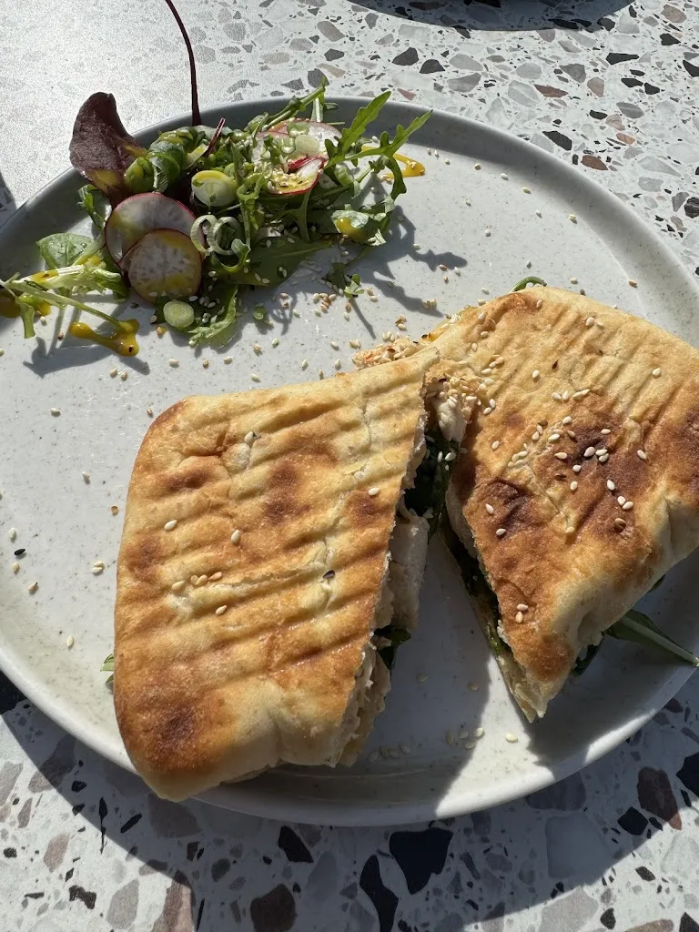 Kelly M._mi... Café & Bar_Mörfelden-Walldorf_recensione