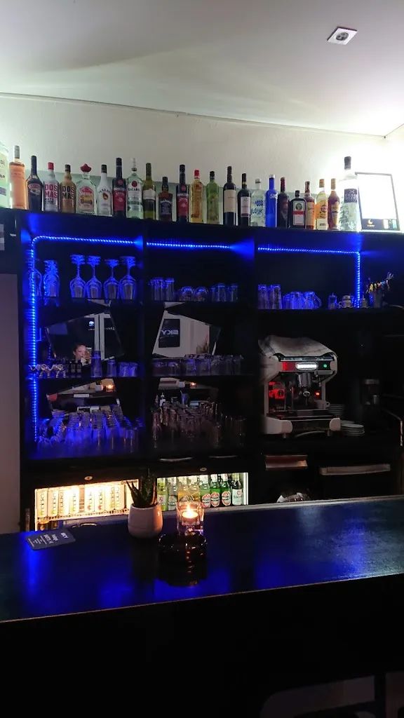 Sky Cafe Bar_Mörfelden-Walldorf_slider_image_3