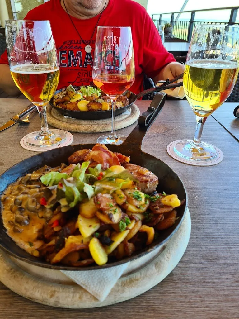 Menu_Berghotel & Restaurant Wilhelmsburg_(Saale)_immagine_5