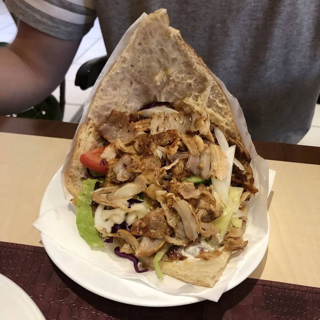 Botan 2 Grill + Lieferservice_Niedenstein_slider_image_3