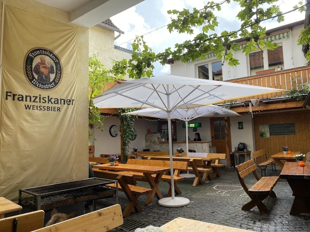 Zur Linde restaurant in Neu-Anspach