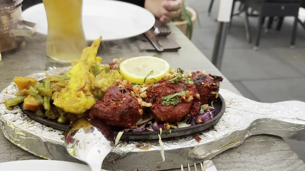 Style of India - Neu-Anspach_Neu-Anspach_slider_image_2