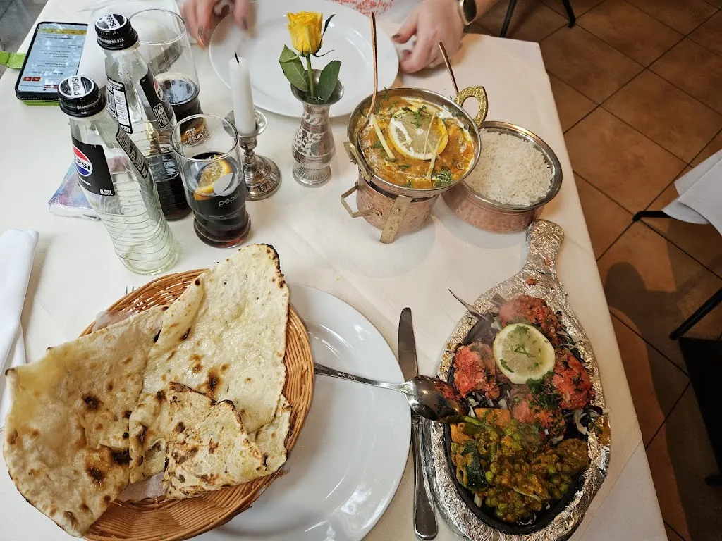 Style of India - Neu-Anspach_Neu-Anspach_slider_image_3