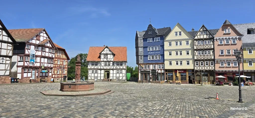 Marktplatz 11_Neu-Anspach_slider_image_3