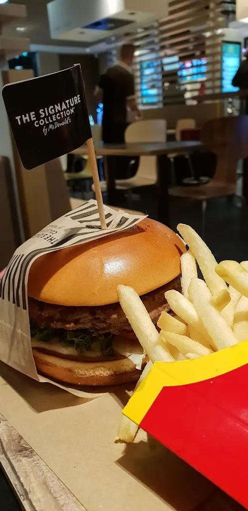 Menu_McDonald's_Neu-Anspach_immagine_8