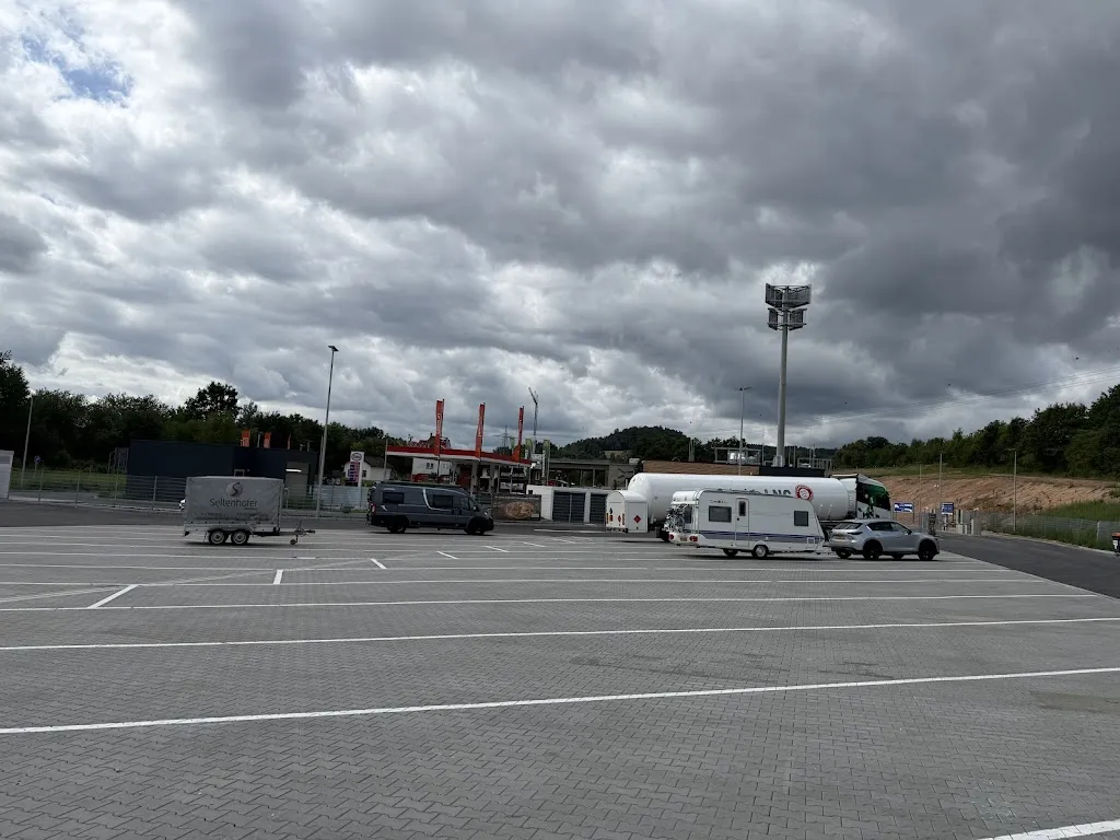 Björn Heinrichs_ROSI'S Niederaula_Niederaula_review