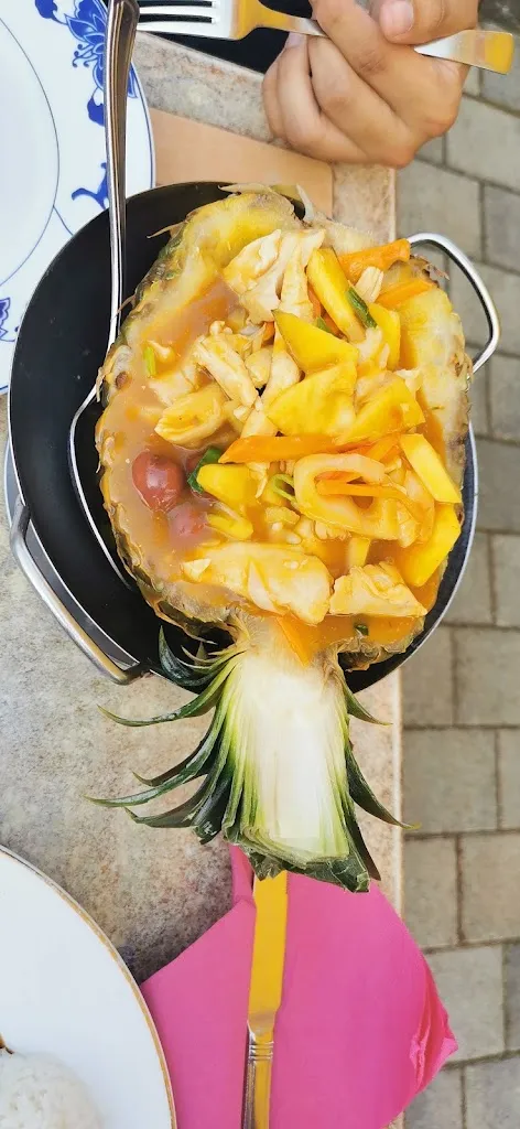 Geraldine Panga_Mr. Meng_Neulußheim_review