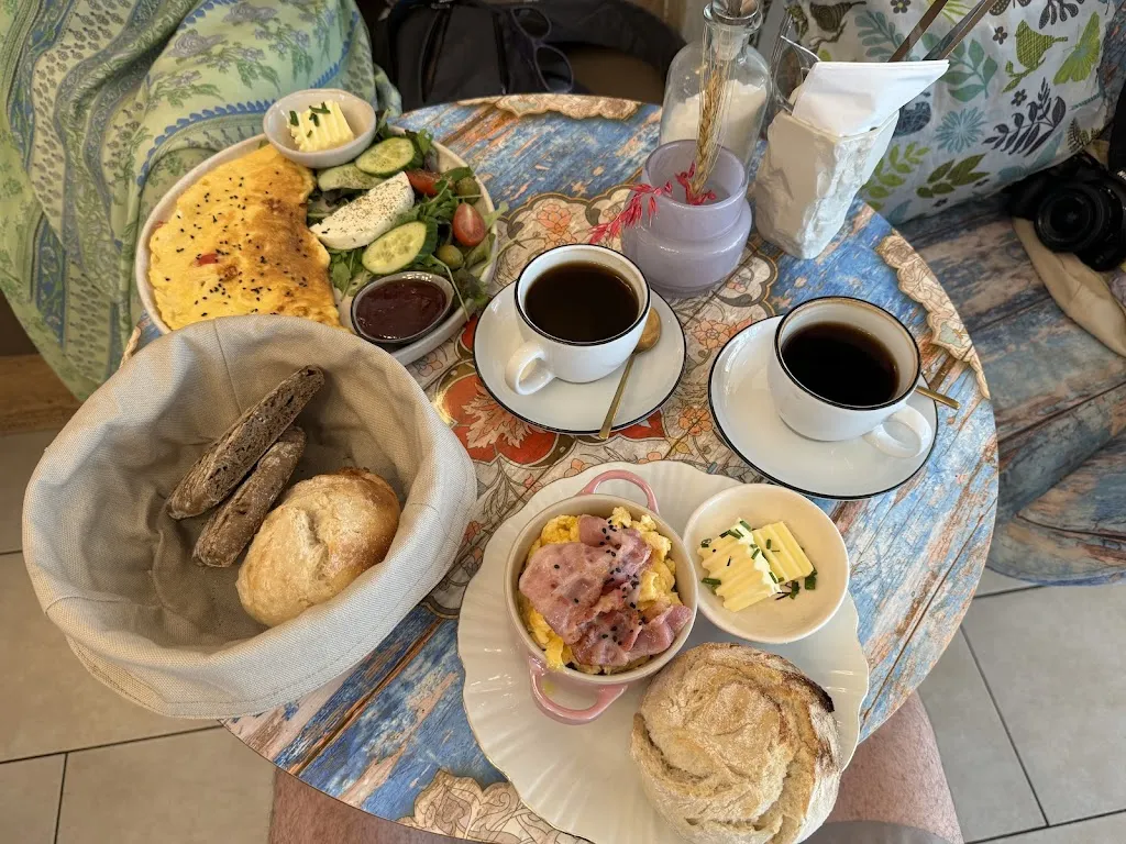 Menu_Cafe Zoller_Main_image_5