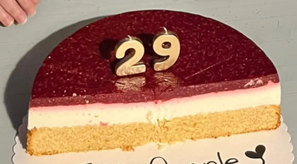 Alonso Valverde_Cafe Zoller_Main_reseña