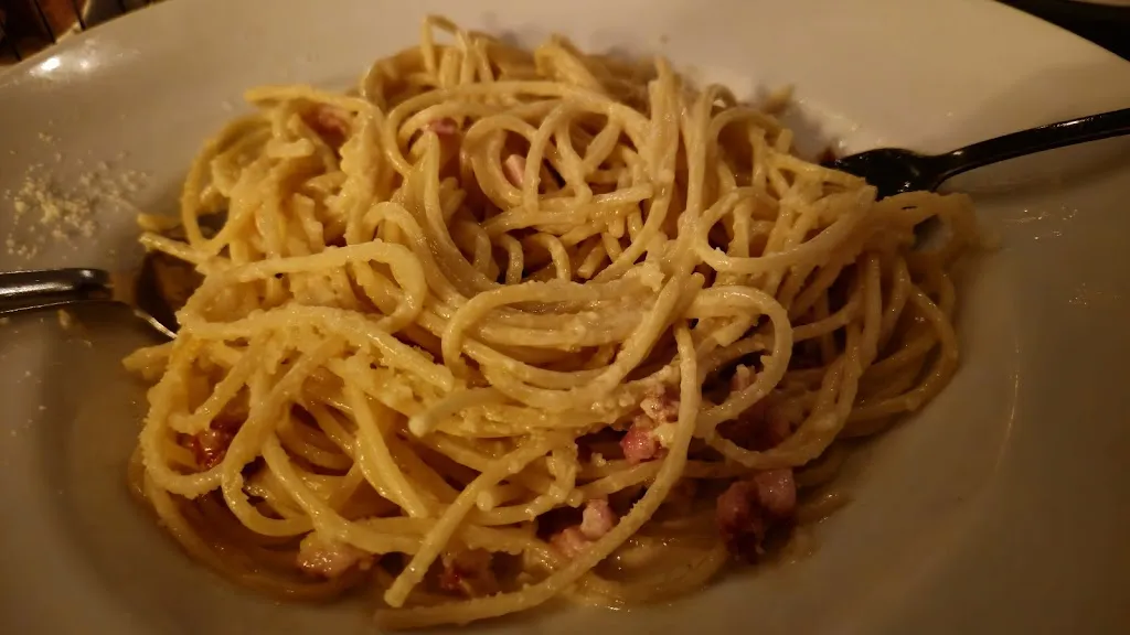 Fratellis Downtown_Main_slider_image_3