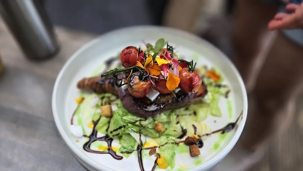 sand & seele__slider_image_3