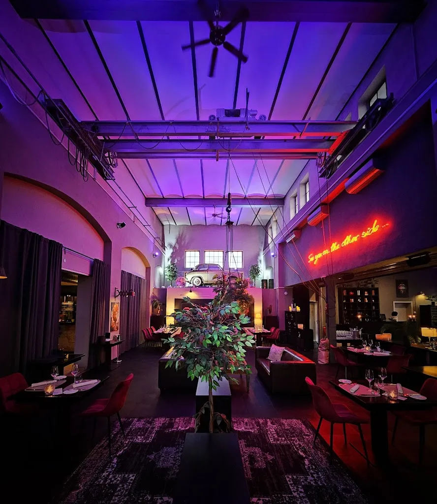 Kraftwerk restaurant in (Taunus)