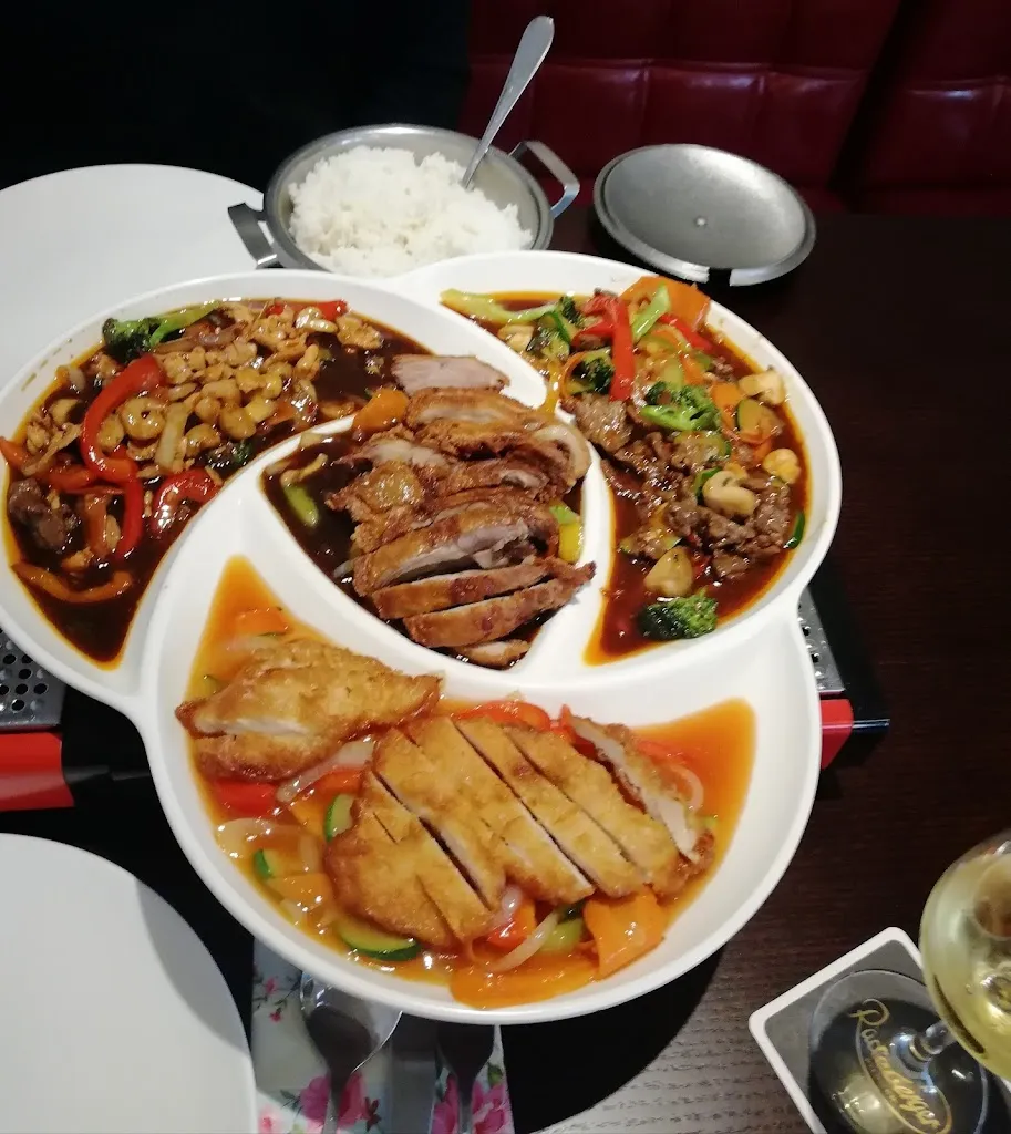 Qilin China-Restaurant_(Werra)_slider_image_2