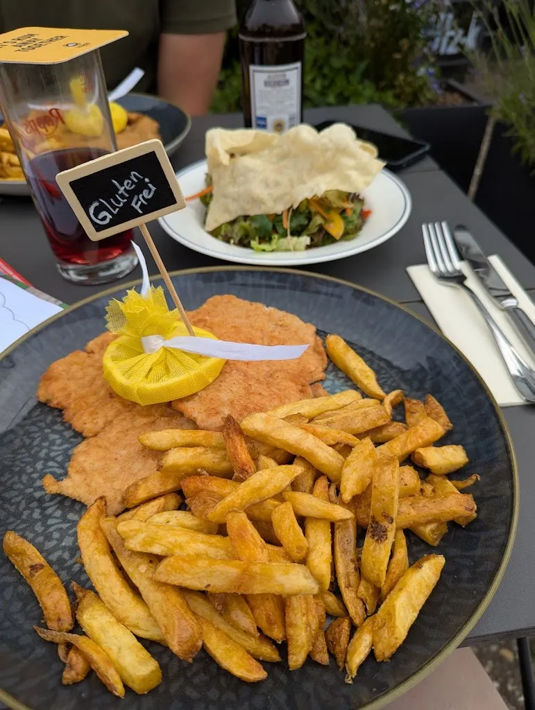 Susan Triems_Flugplatz Restaurant Bordküche_(Wetterau)_review