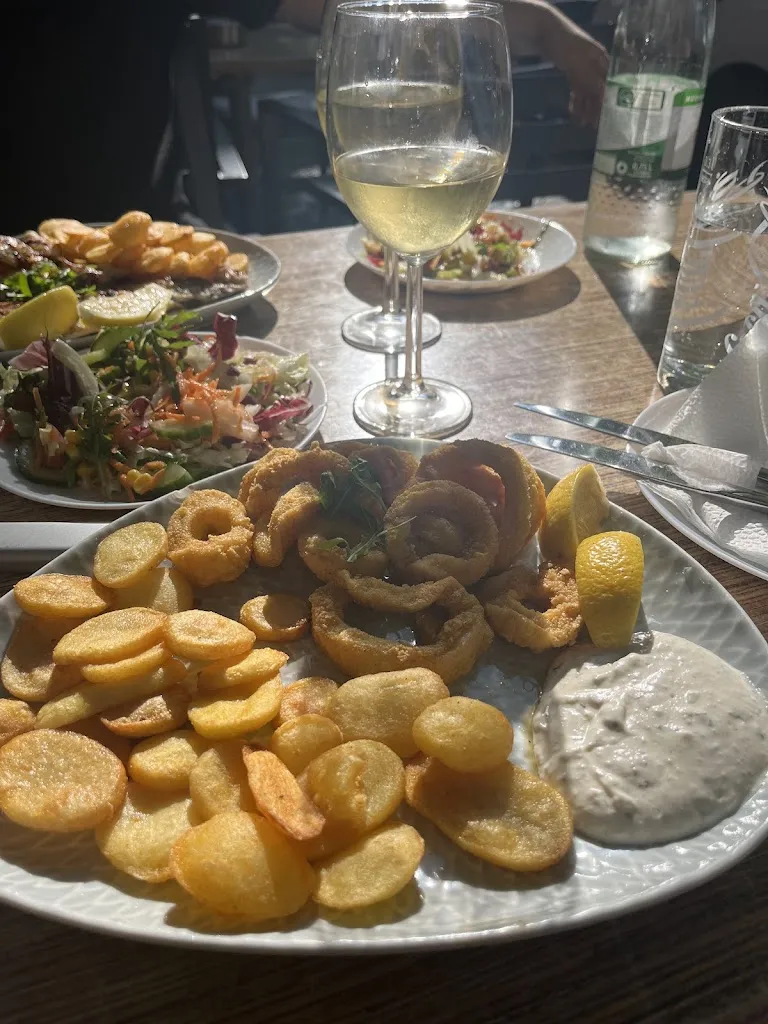 Anita Stojanovska_Fischmarkt Mare Azzurro - Offenbach am Main_Main_review