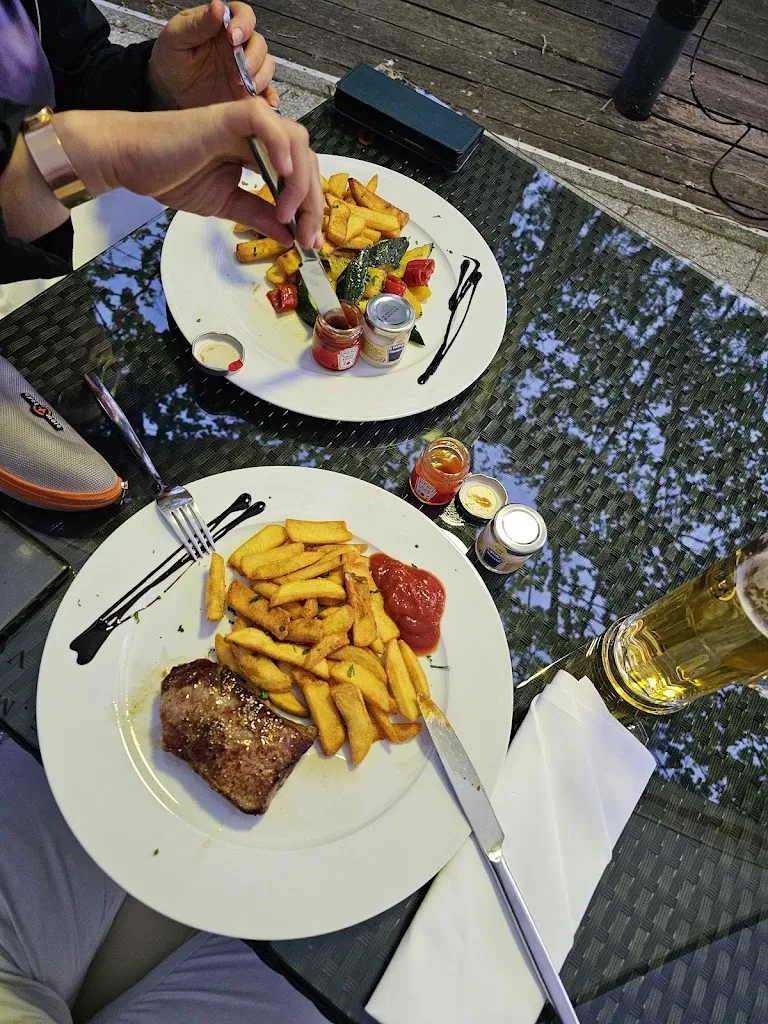 Menu_PURE Restaurant_Main_image_2