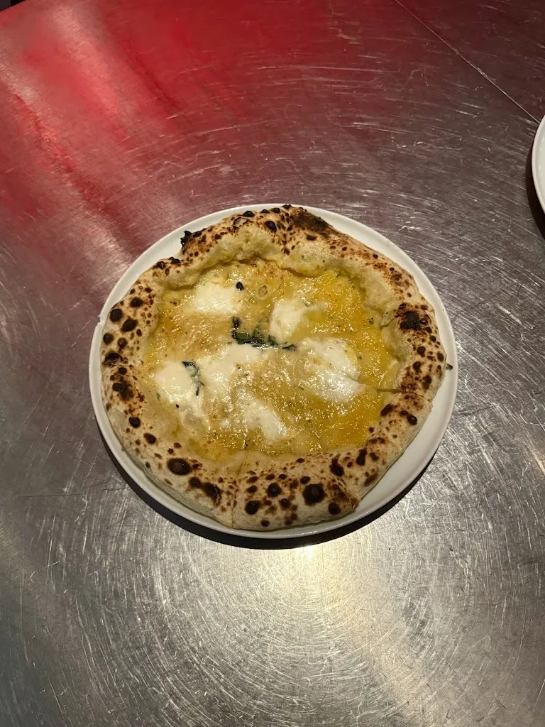 Rimini Pizza_Main_slider_image_3