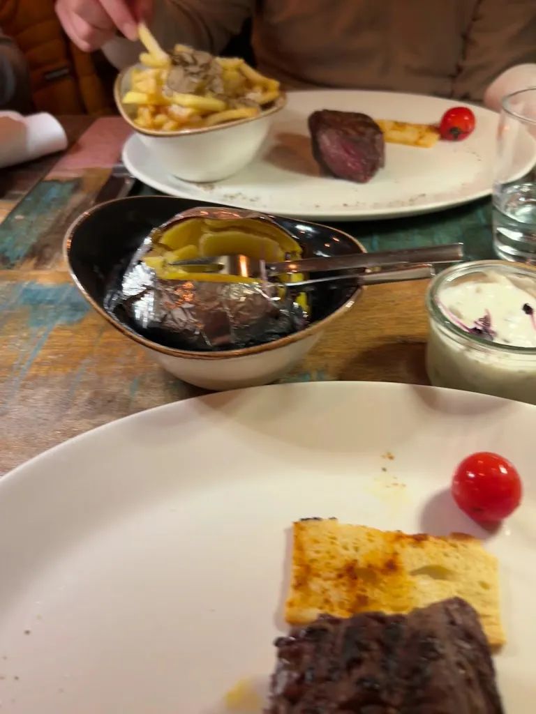 MEATCUT Steakhaus_Main_slider_image_2