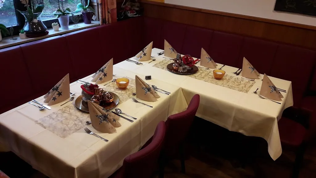 Zum Burghof - Restaurant & Biergarten_Romrod_slider_image_1