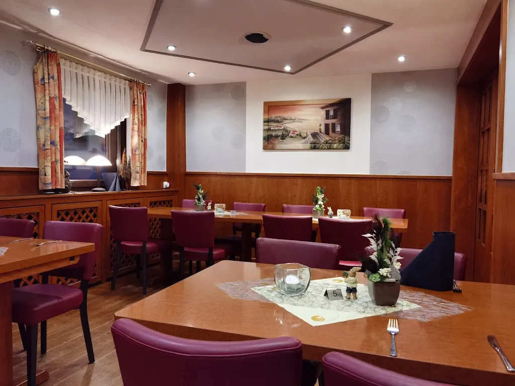 Zum Burghof - Restaurant & Biergarten_Romrod_slider_image_3