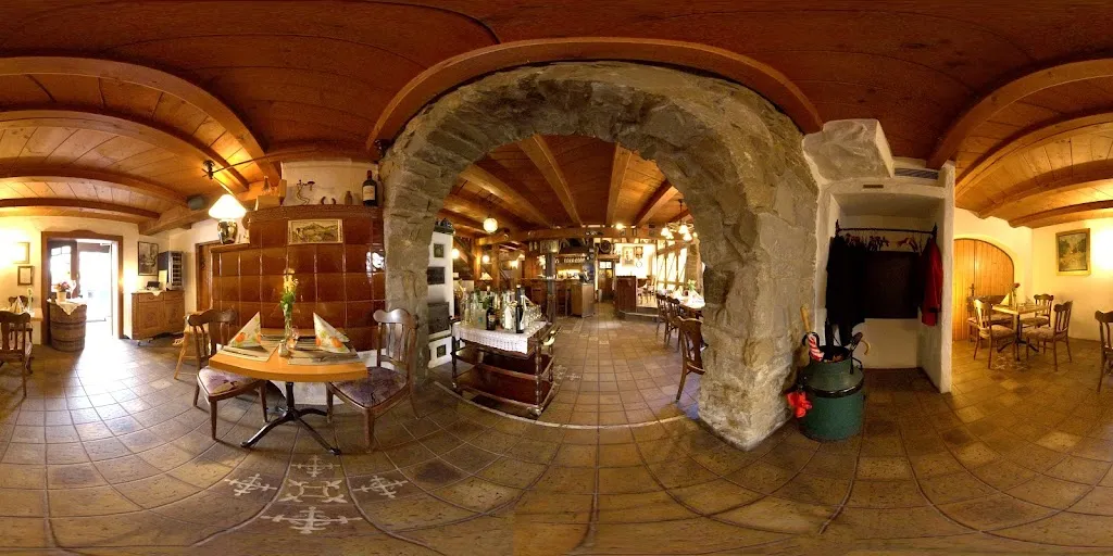 Restaurant Zum Weinbrunnen - Guy Peube_Allensbach_slider_image_1