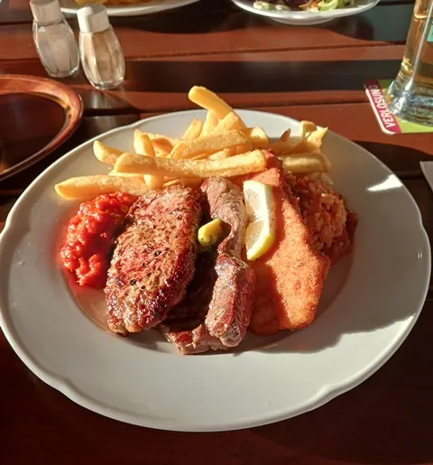 Menu_Restaurant Bootshaus Fuchsbau_Riedstadt_immagine_9