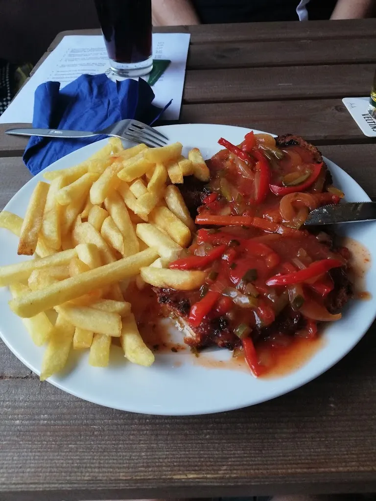 Gaststätte Zum Deutschen Haus restaurant in Riedstadt