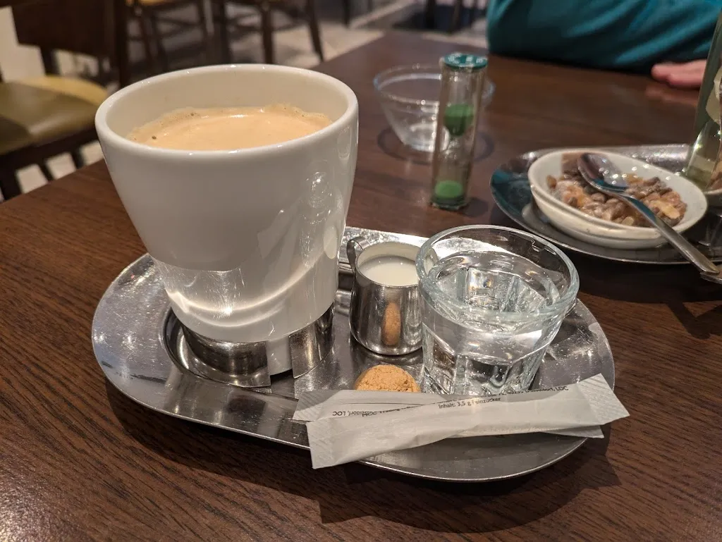 Coffee, tea & Co_Pfungstadt_slider_image_3