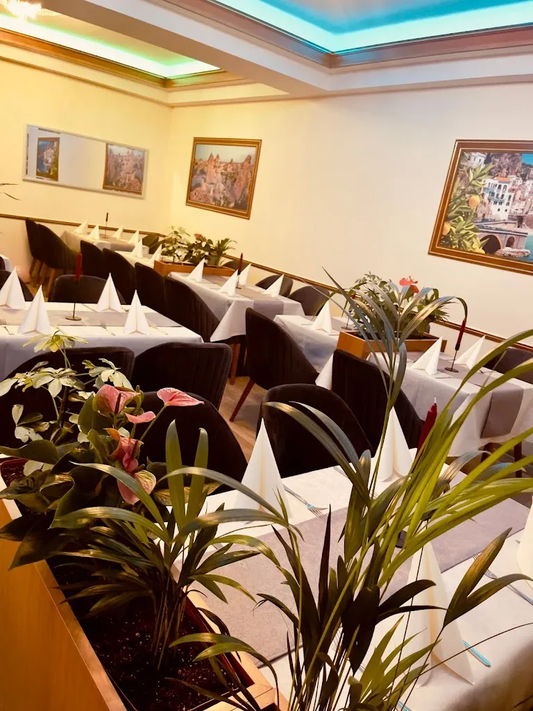 Lava Ristorante - Pizzeria_Höhe_slider_image_1