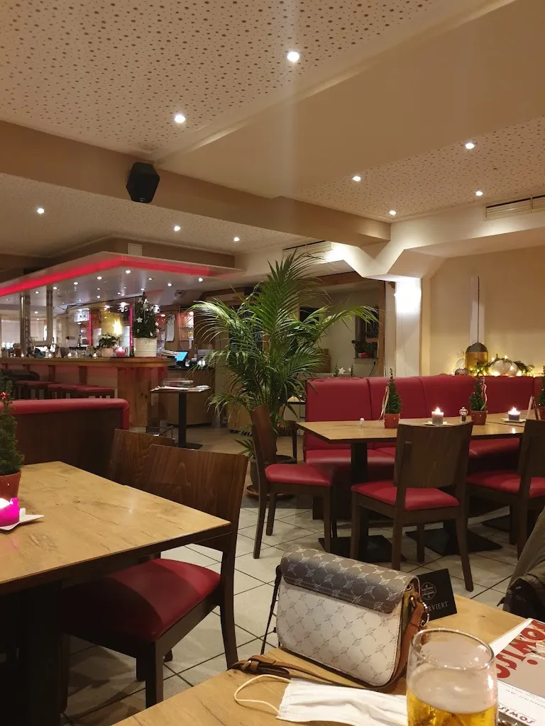 Gaststätte Sowiso_Rodgau_slider_image_1