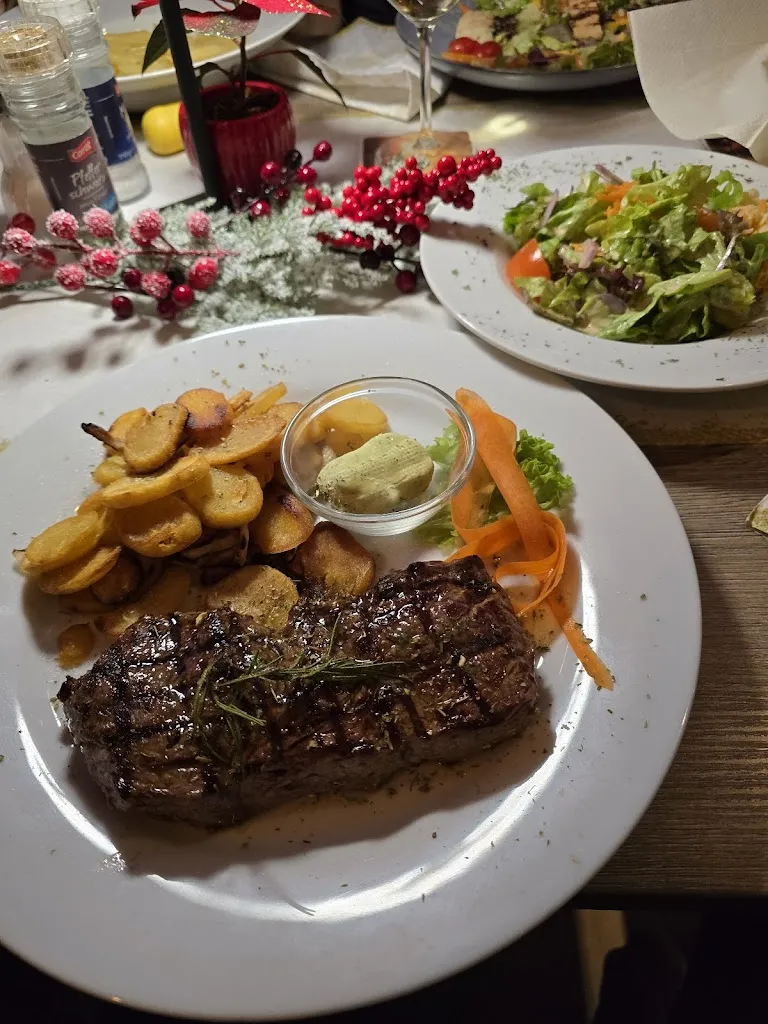 Volker Schönberger_Tresor Restaurant - Lounge - Billard - Bar_Rodgau_review