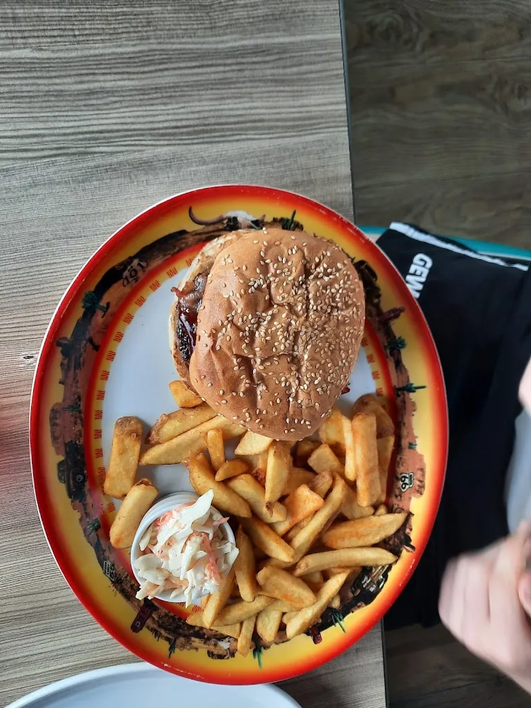 Menu_Freeway American Restaurant_Main_image_5