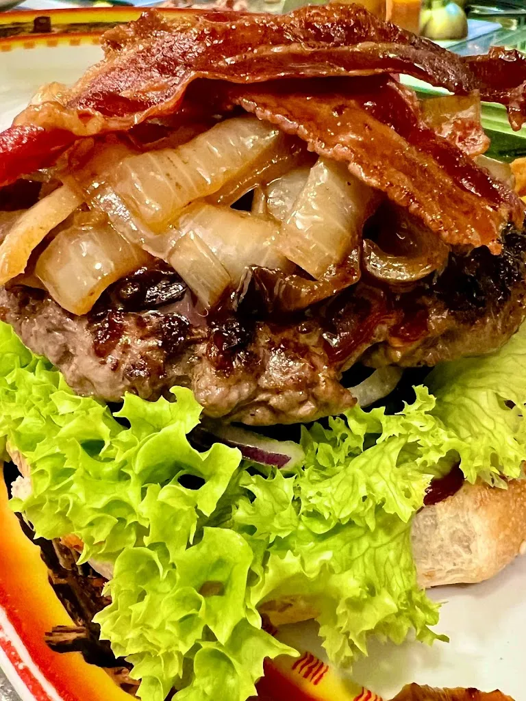 Freeway American Restaurant_Main_slider_image_3