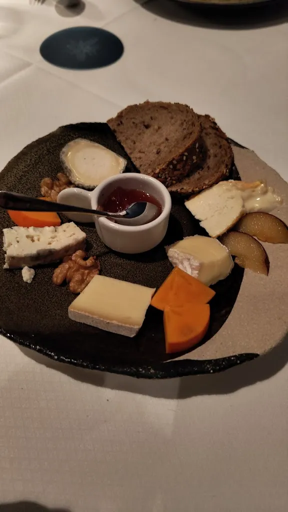 Menu_BEES Restaurant_Rhein_image_2