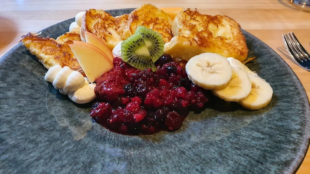 BEES Restaurant_Rhein_slider_image_2