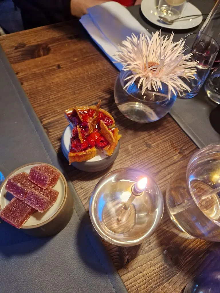 Diwas SHRESTHA_Atelier Tian_Ravensburg_reseña