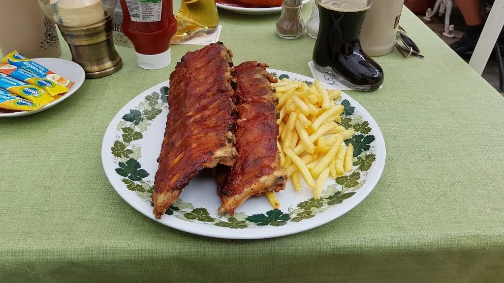 Wirtshaus Hannelore_Rhein_slider_image_3