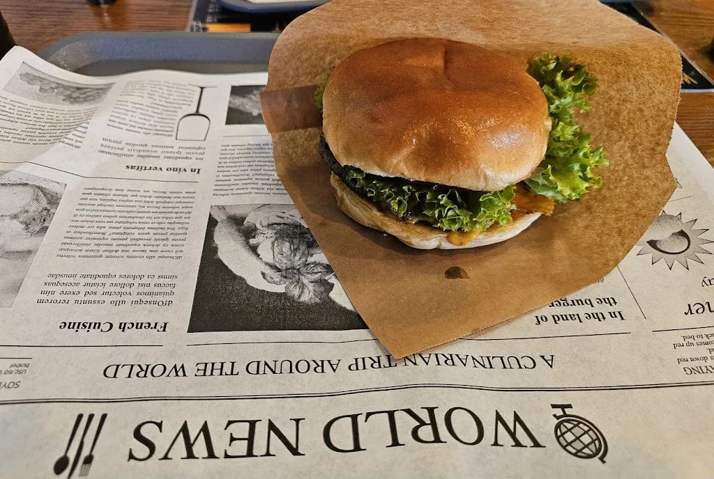 Menu_BRUTZELHAUS - Rüdesheim am Rhein - 𝐁𝐮𝐫𝐠𝐞𝐫 | 𝐖𝐮𝐫𝐬𝐭 | 𝐏𝐨𝐦𝐦𝐞𝐬 | 𝐒𝐚𝐥𝐚𝐭_Rhein_image_6