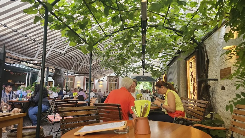 Weinhaus Drosselhof ristorante a Rhein