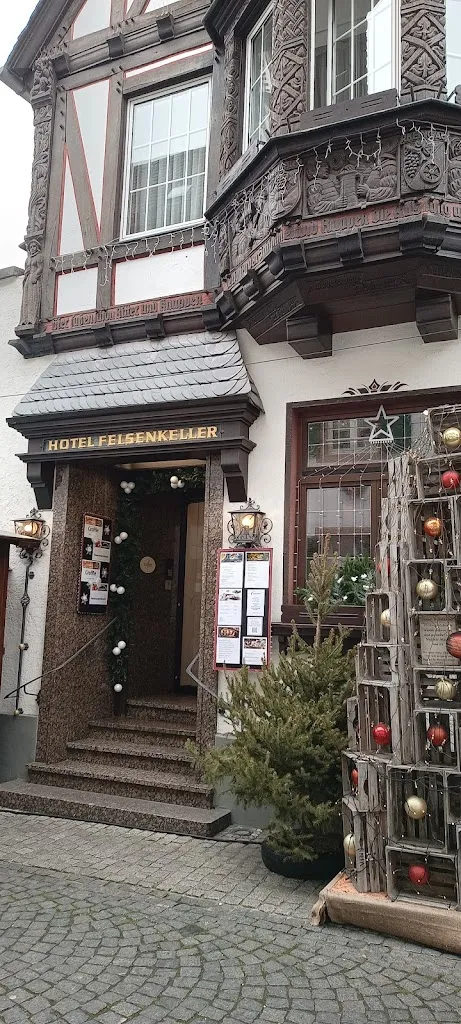 Mark Kelly_Hotel Felsenkeller_Rhein_review