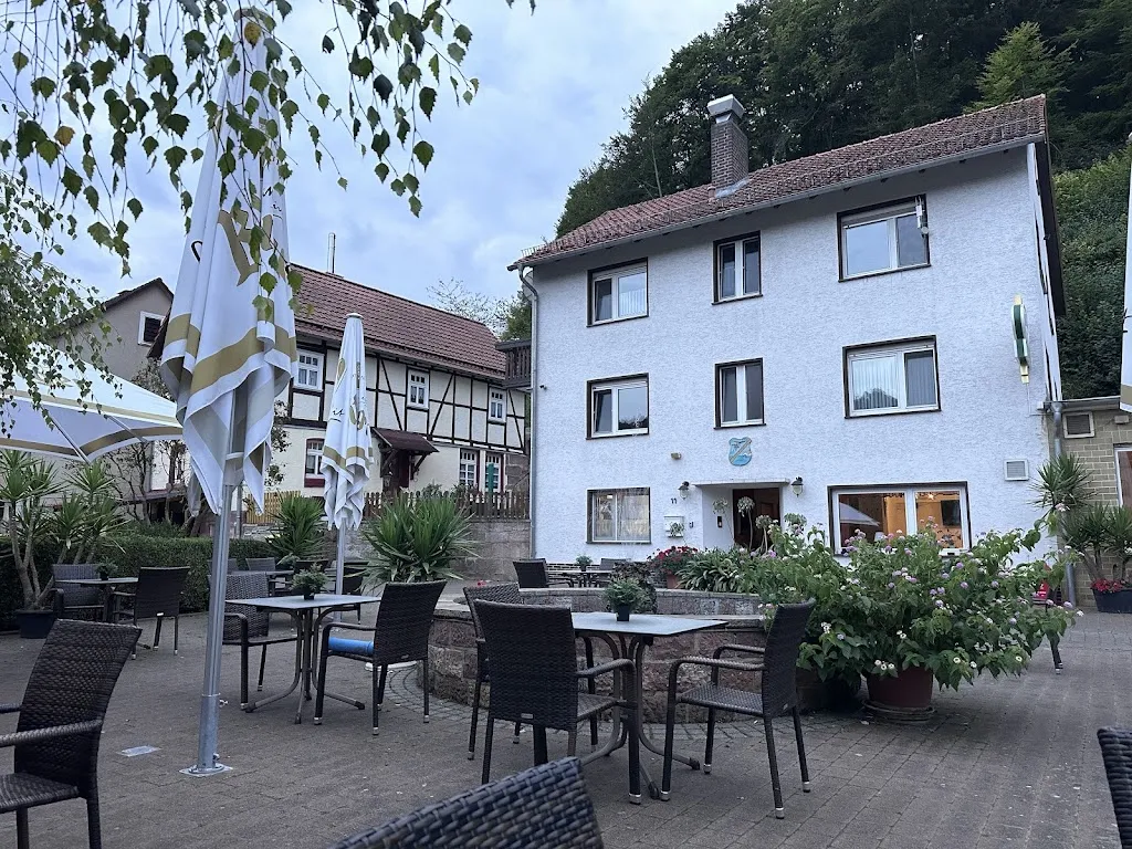 Landgasthof zum Heiligenberg restaurant in Sontra