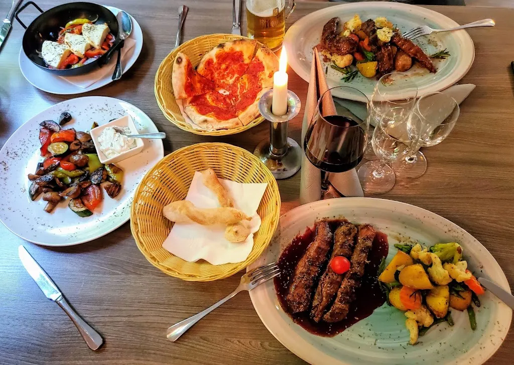 La Taverna - Ratsschänke_Staufenberg_slider_image_2